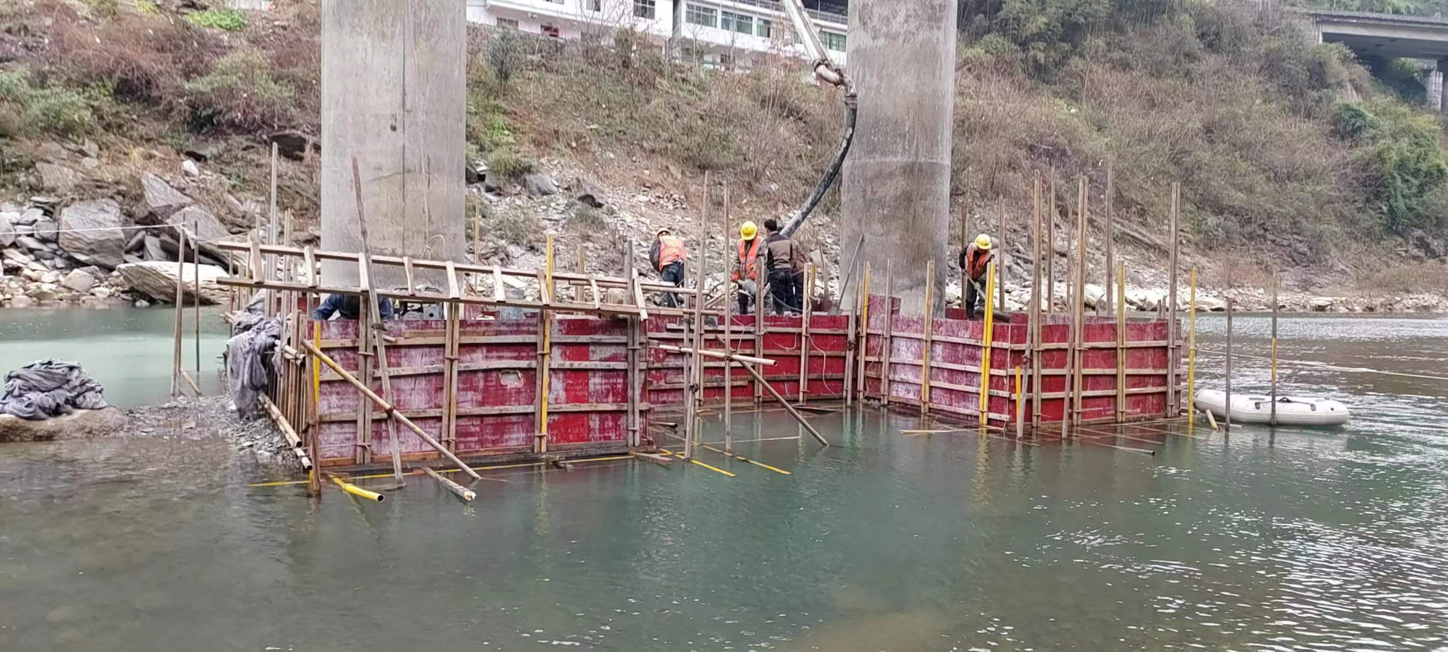 海西水利工程施工中堤坝渗漏原因以及防渗加固技术